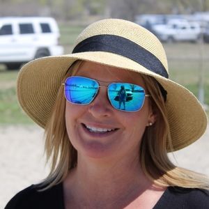 Meet your Posher, Brooke